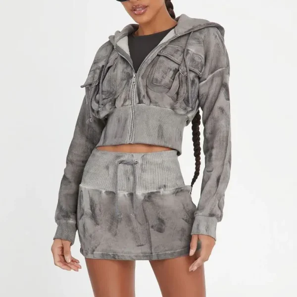 LONG SLEEVE POCKET DETAIL ZIP FRONT CROPPED HOODIE in GREY ACID WASH SWEAT for WOMEN - Image 2